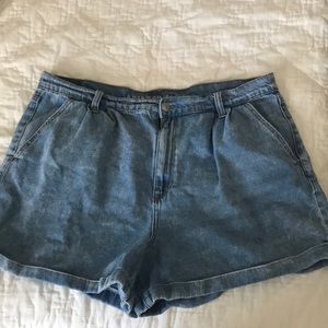 American Eagle Mom Shorts Size 18